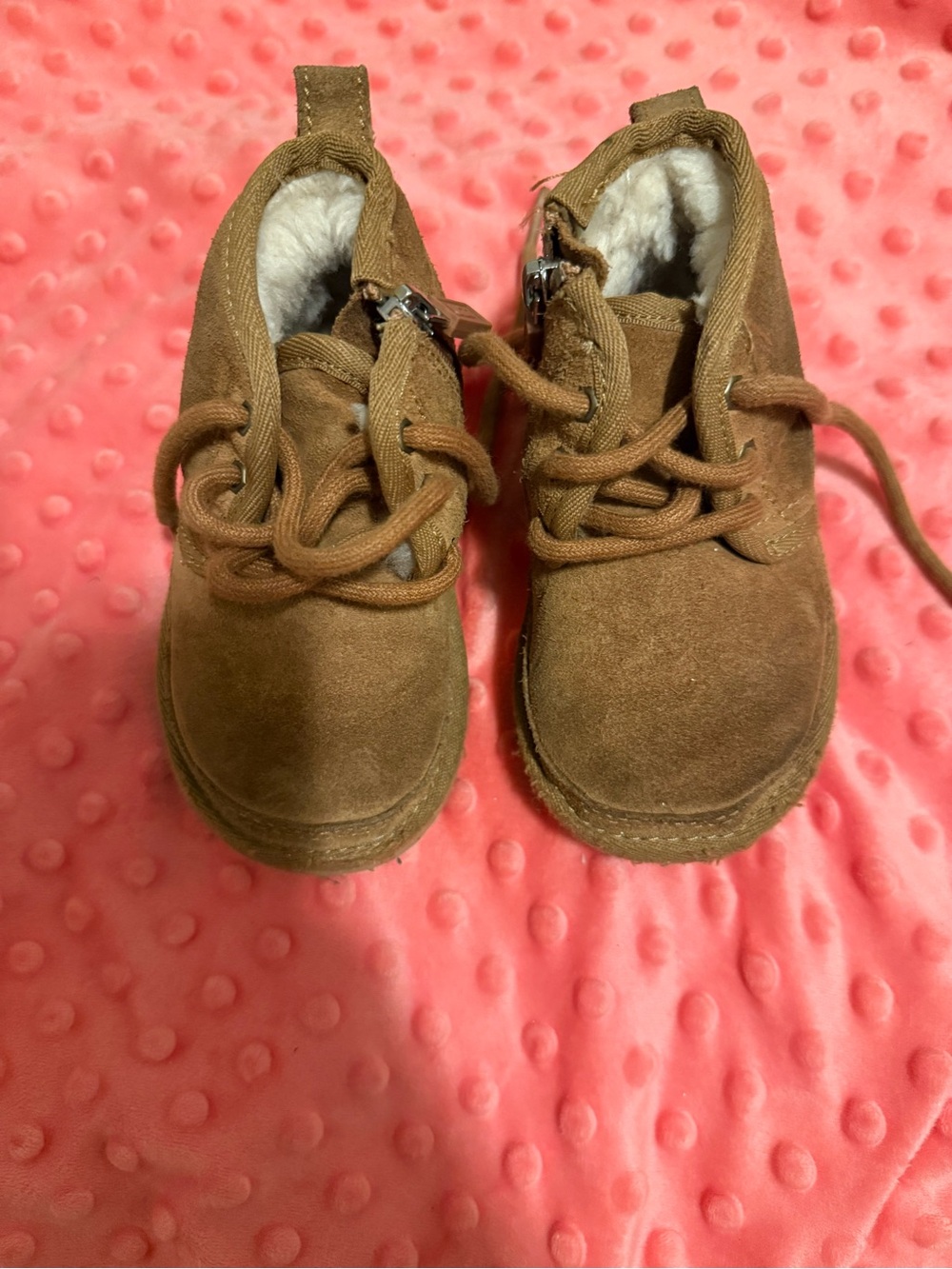 UGG Kids Chestnut Suede Lace-Up Boots Toddler Size 6!